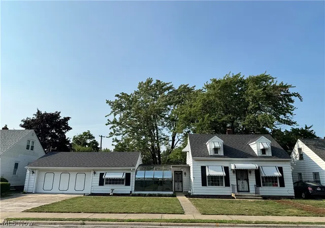 Photo 1 of Sale Pending at 29127 Forestgrove Rd, Willowick, OH 44095 | MLS# 5227709 | Listing updated on 2026-09-12