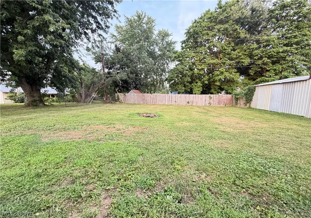 Photo 3 of Single family home for sale at 573 Chestnut St, Newcomerstown, OH 43832 | MLS# 5228111 | Listing updated on 2026-09-05