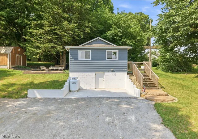 Photo 2 of Single family home for sale at 32880 Camp Dr, Hanoverton, OH 44423 | MLS# 5228110 | Listing updated on 2026-09-04