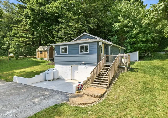 Photo 3 of Single family home for sale at 32880 Camp Dr, Hanoverton, OH 44423 | MLS# 5228110 | Listing updated on 2026-09-04
