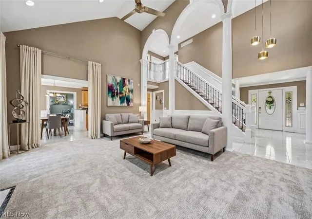 Photo 4 of Single family home for sale at 10600 Locust Grv Dr, Chardon, OH 44024 | MLS# 5228101 | Listing updated on 2026-09-09