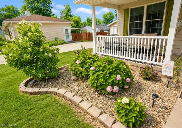 Photo 3 of Single family home for sale at 5856 Ridgeview Blvd, North Ridgeville, OH 44039 | MLS# 5228294 | Listing updated on 2026-09-04