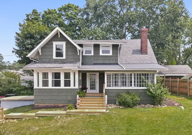 Photo 1 of Sale Pending at 1552 Parkway Blvd, Alliance, OH 44601 | MLS# 5227414 | Listing updated on 2026-09-30