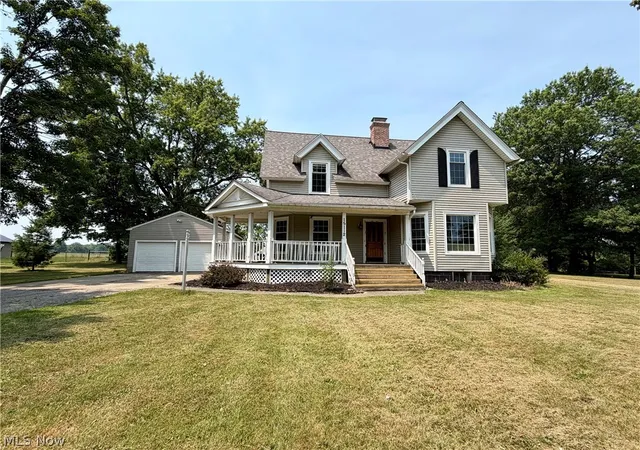 Photo 2 of Single family home for sale at 15112 Lake St, Middlefield, OH 44062 | MLS# 5227502 | Listing updated on 2026-09-02