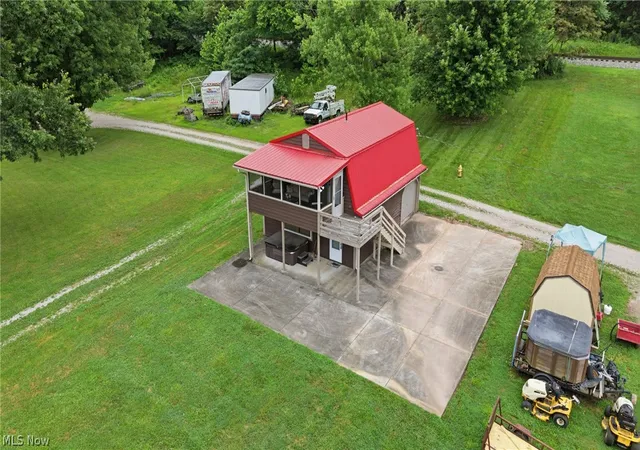 Photo 3 of Single family home for sale at 505 Ohio River Rd, Parkersburg, WV 26101 | MLS# 5227017 | Listing updated on 2026-09-04