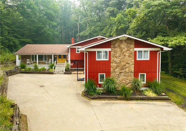 Photo 1 of Single family home for sale at 2124 Hinckley Hills Rd, Hinckley, OH 44233 | MLS# 5227864 | Listing updated on 2026-09-02