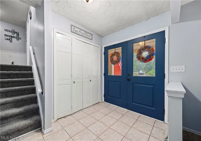 Photo 3 of Single family home for sale at 2124 Hinckley Hills Rd, Hinckley, OH 44233 | MLS# 5227864 | Listing updated on 2026-09-02