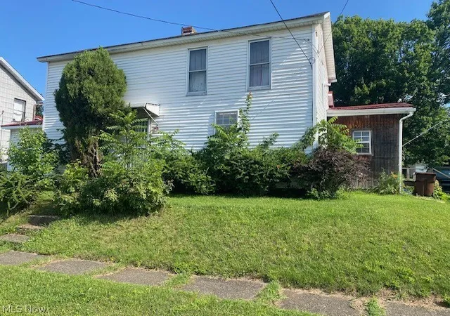 Photo 3 of Single family home for sale at 119 Sherman St, Lisbon, OH 44432 | MLS# 5227066 | Listing updated on 2026-09-10