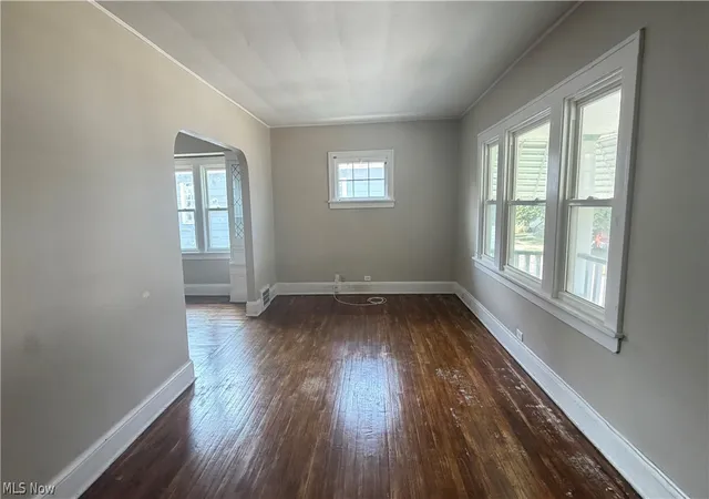 Listing Photo 3 - Condo for sale in building located at 4143 E 142nd St, Cleveland, OH 44128