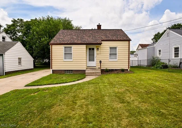 Photo 1 of Single family home for sale at 2817 Fletcher Ave Ne, Canton, OH 44705 | MLS# 5228987 | Listing updated on 2026-09-09
