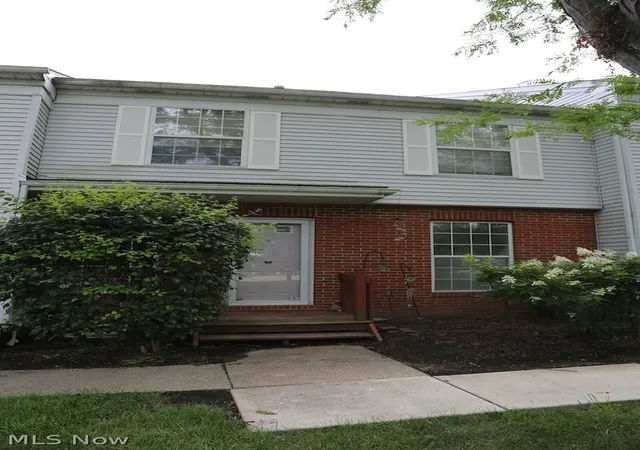 Photo 2 of Condo for sale at 2786 Mull Ave #C, Copley, OH 44321 | MLS# 5228842 | Listing updated on 2026-09-03