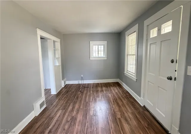 Photo 3 of Single family home for sale at 5221 Milo Ave, Maple Heights, OH 44137 | MLS# 5229316 | Listing updated on 2026-09-03