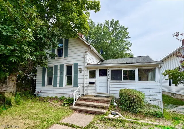 Photo 1 of Single family home for sale at 37454 Euclid Ave, Willoughby, OH 44094 | MLS# 5229438 | Listing updated on 2026-09-10
