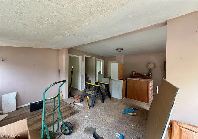 Photo 2 of Single family home for sale at 37454 Euclid Ave, Willoughby, OH 44094 | MLS# 5229438 | Listing updated on 2026-09-10
