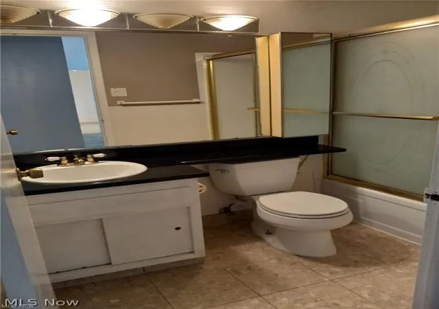 Photo 4 of Sale Pending at 12900 Lake Ave #118, Lakewood, OH 44107 | MLS# 5229360 | Listing updated on 2026-09-28