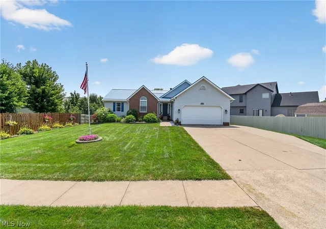 Photo 2 of Single family home for sale at 1302 Back Massillon Rd, Orrville, OH 44667 | MLS# 5229354 | Listing updated on 2026-09-06