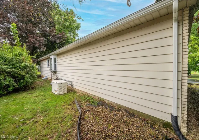 Photo 50 of Single family home for sale at 106 Stoney Crk Ct, Youngstown, OH 44512 | MLS# 5229347 | Listing updated on 2026-10-07