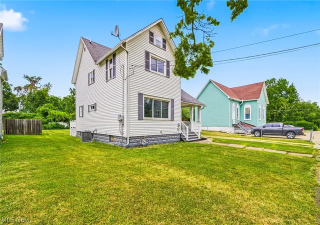 Photo 2 of Sale Pending at 1415 W 9th Street, Ashtabula, OH 44004 | MLS# 5229186 | Listing updated on 2026-09-02
