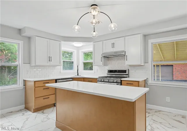 Photo 2 of Single family home for sale at 19808 Kings Hwy, Warrensville Heights, OH 44122 | MLS# 5229131 | Listing updated on 2026-09-11