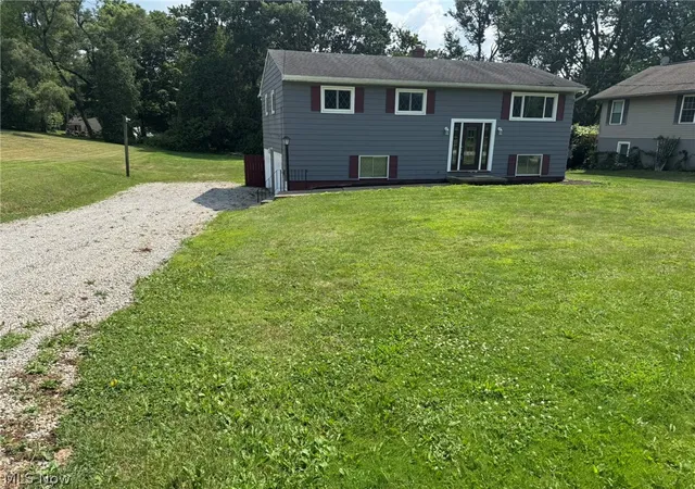 Photo 1 of Single family home for sale at 1168 Everbright Dr, Green, OH 44685 | MLS# 5229118 | Listing updated on 2026-09-01