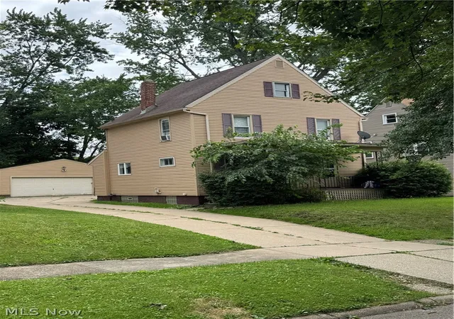 Photo 1 of Sale Pending at 1529 Beardsley St, Akron, OH 44301 | MLS# 5229649 | Listing updated on 2026-09-14