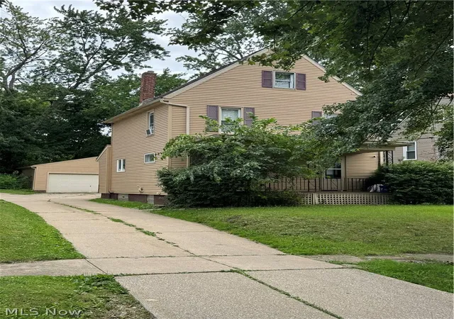 Photo 2 of Sale Pending at 1529 Beardsley St, Akron, OH 44301 | MLS# 5229649 | Listing updated on 2026-09-14