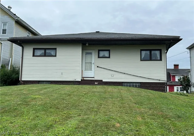 Single family home for sale at 433 Park Ave, Cadiz, OH 43907 | MLS# 5229514 | Listing updated on 2026-09-14