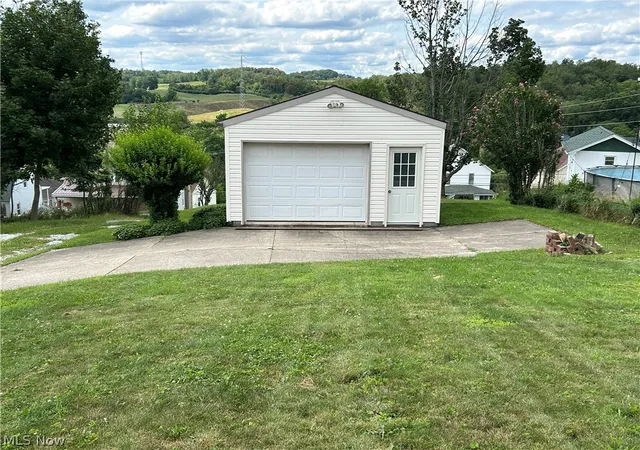 Single family home for sale at 433 Park Ave, Cadiz, OH 43907 | MLS# 5229514 | Listing updated on 2026-09-14