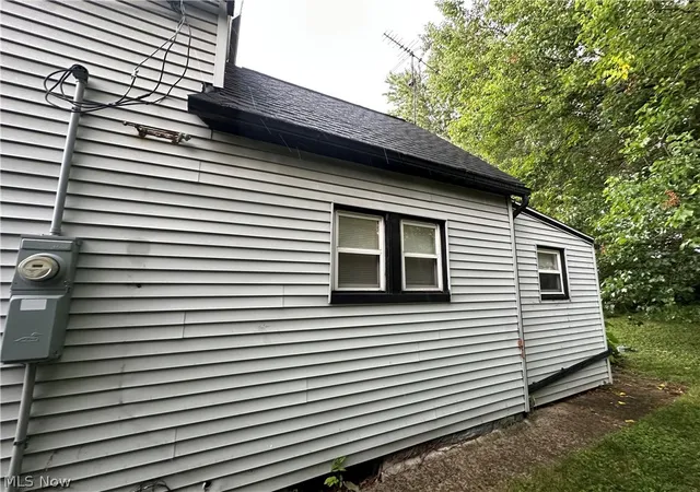 Photo 3 of Sale Pending at 875 E 154th Street, Cleveland, OH 44110 | MLS# 5227537 | Listing updated on 2026-09-21