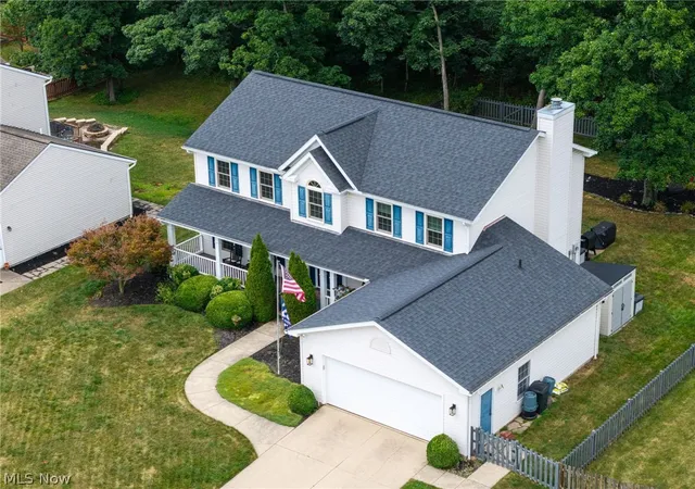 Photo 4 of Sale Pending at 3965 Stonegate Dr, Medina, OH 44256 | MLS# 5229905 | Listing updated on 2026-09-22