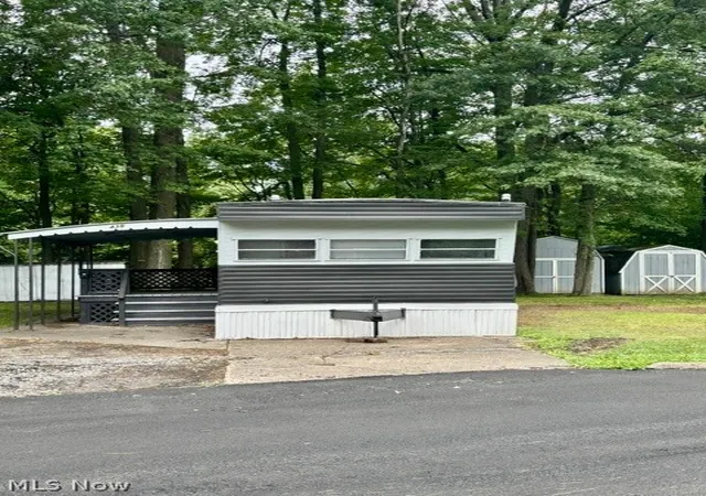 Photo 1 of Single family home for sale at 438 Westgate Dr NE, Warren, OH 44484 | MLS# 5229705 | Listing updated on 2026-10-07