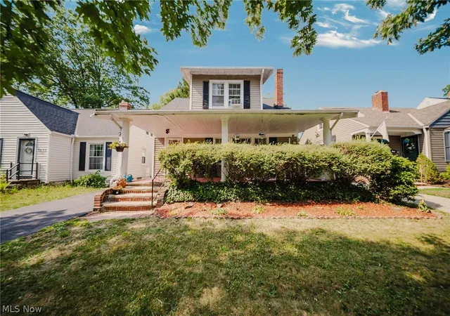 Photo 2 of Single family home for sale at 3537 E Scarborough Rd, Cleveland, OH 44118 | MLS# 5228053 | Listing updated on 2026-09-12