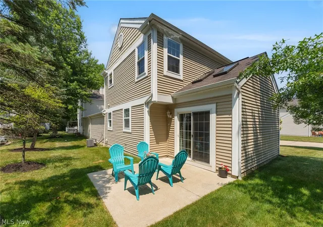 Photo 3 of Townhouse for sale at 26810 Village Ln, Olmsted Falls, OH 44138 | MLS# 5228309 | Listing updated on 2026-09-30