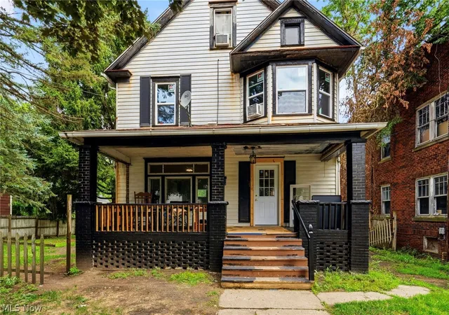 Photo 1 of Sale Pending at 105 W Harrison St, Alliance, OH 44601 | MLS# 5229913 | Listing updated on 2026-09-26