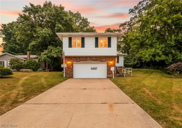 Photo 2 of Single family home for sale at 9497 Idlewood Dr, Cleveland, OH 44144 | MLS# 5229777 | Listing updated on 2026-09-10