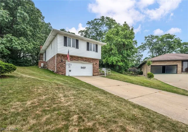 Photo 3 of Single family home for sale at 9497 Idlewood Dr, Cleveland, OH 44144 | MLS# 5229777 | Listing updated on 2026-09-10