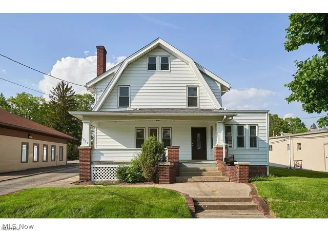 Photo 1 of Single family home for sale at 1023 Portage Trl, Cuyahoga Falls, OH 44221 | MLS# 5225962 | Listing updated on 2026-09-12
