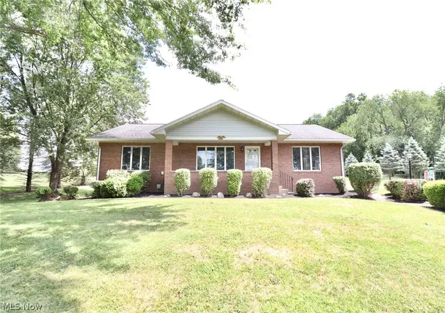 Photo 2 of Single family home for sale at 88 Hillside Dr, Dalton, OH 44618 | MLS# 5226718 | Listing updated on 2026-09-08