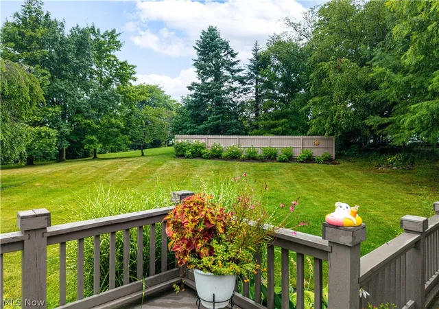 Photo 4 of Sale Pending at 809 Adam Run Dr, Cuyahoga Falls, OH 44223 | MLS# 5230158 | Listing updated on 2026-09-04