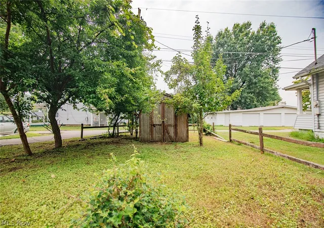 Photo 4 of Single family home for sale at 417 57th Street, Vienna, WV 26105 | MLS# 5230003 | Listing updated on 2026-09-02