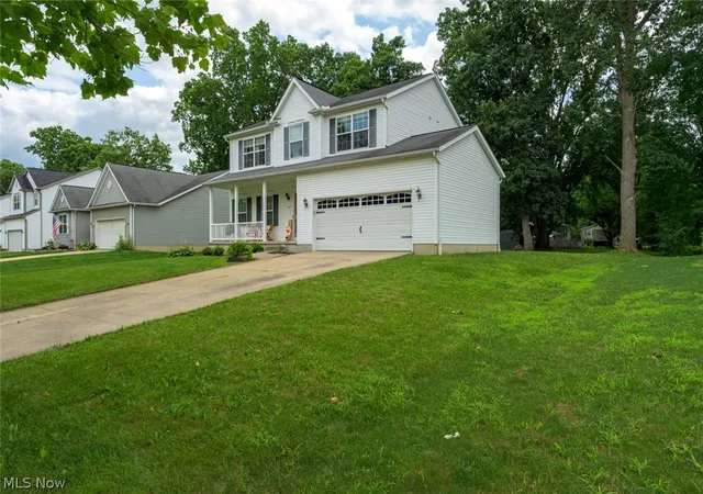 Photo 2 of Sale Pending at 1017 Susan Rd, Ravenna, OH 44266 | MLS# 5196727 | Listing updated on 2026-09-09