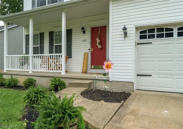 Photo 3 of Sale Pending at 1017 Susan Rd, Ravenna, OH 44266 | MLS# 5196727 | Listing updated on 2026-09-09