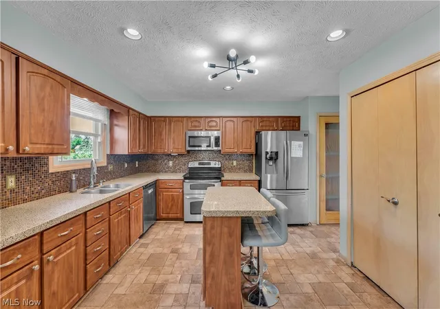 Photo 4 of Sale Pending at 26410 Forbes Rd, Bedford, OH 44146 | MLS# 5230474 | Listing updated on 2026-09-18
