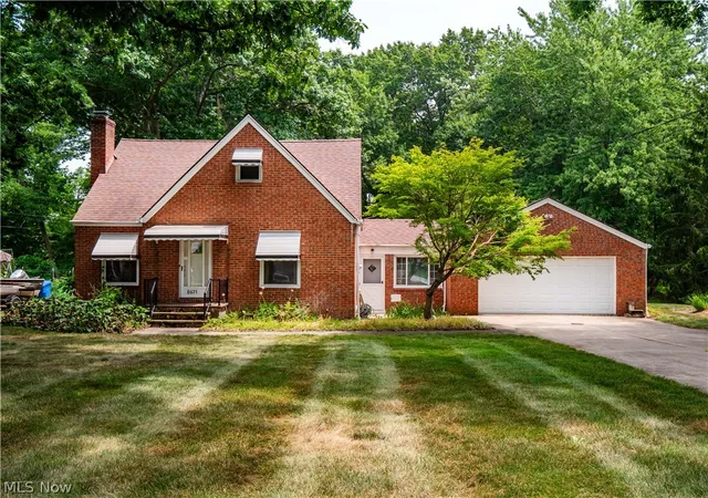 Photo 1 of Sale Pending at 6531 Bonroi Dr, Seven Hills, OH 44131 | MLS# 5230303 | Listing updated on 2026-09-08