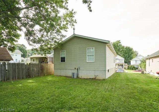Photo 3 of Sale Pending at 1843 Springfield Ctr Rd, Akron, OH 44312 | MLS# 5229239 | Listing updated on 2026-09-13