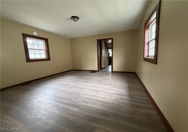 Photo 3 of Single family home for sale at 1311 Bristol St, Zanesville, OH 43701 | MLS# 5230733 | Listing updated on 2026-09-04