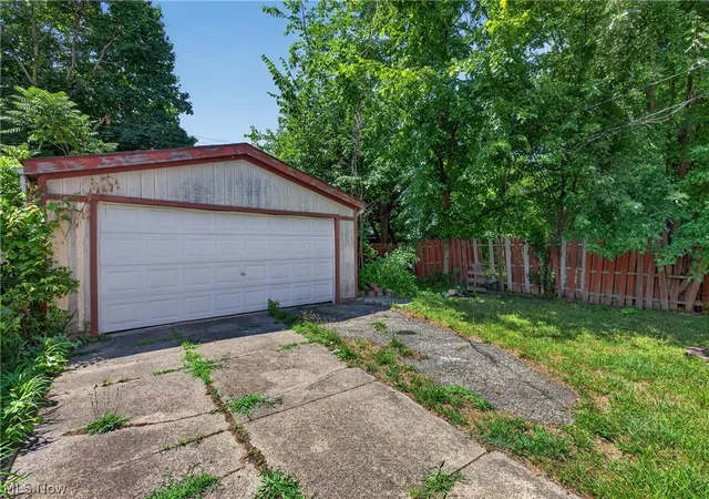 Photo 4 of Single family home for sale at 4134 E 142nd Street, Cleveland, OH 44128 | MLS# 5230866 | Listing updated on 2026-09-08
