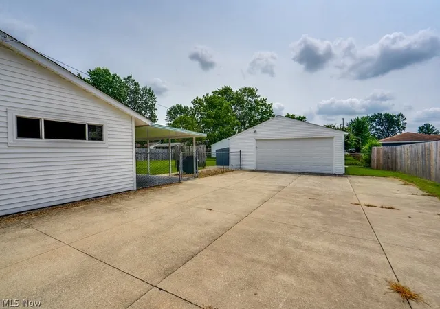 Photo 3 of Single family home for sale at 1756 Evergreen Dr, Streetsboro, OH 44241 | MLS# 5230876 | Listing updated on 2026-10-05