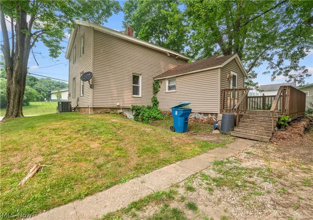 Photo 3 of Sale Pending at 3010 Wadsworth Rd, Norton, OH 44203 | MLS# 5230891 | Listing updated on 2026-09-18