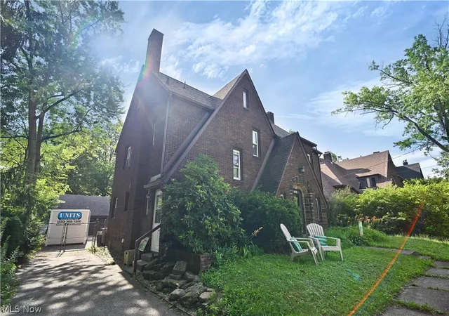Photo 1 of Sale Pending at 2367 Selma Ave, Youngstown, OH 44504 | MLS# 5230903 | Listing updated on 2026-09-14